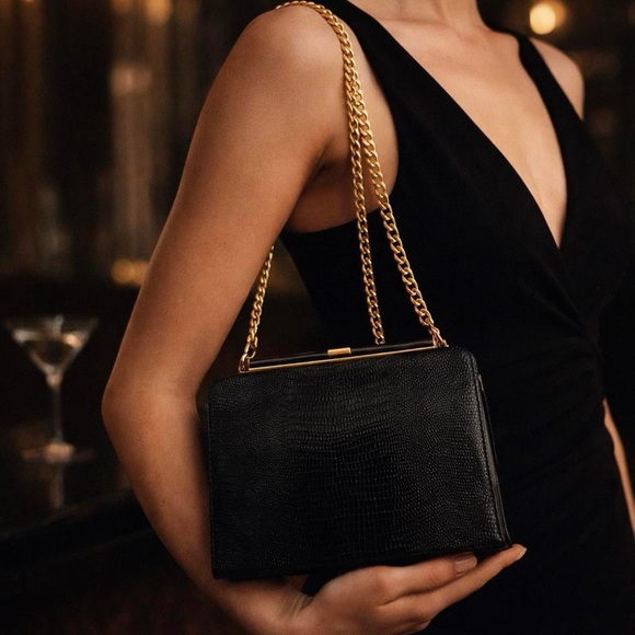bellstone Handbags - Rare Vintage Bellstone for Marshall Field & Company Black Lizard-Embossed